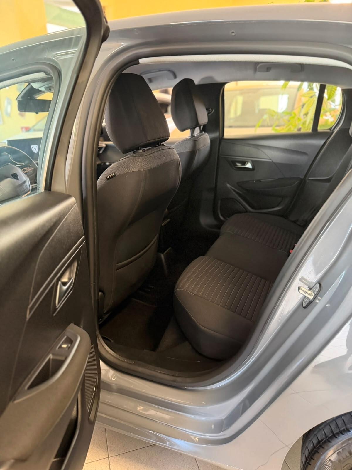 Peugeot 208 Hybrid 100 e-DCS6 Allure