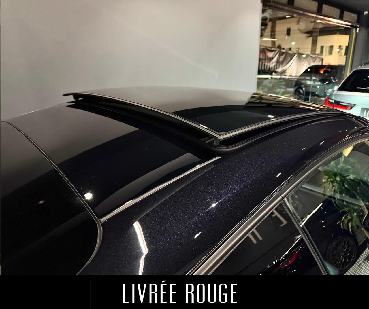 Porsche 911 Carrera 992 . 2