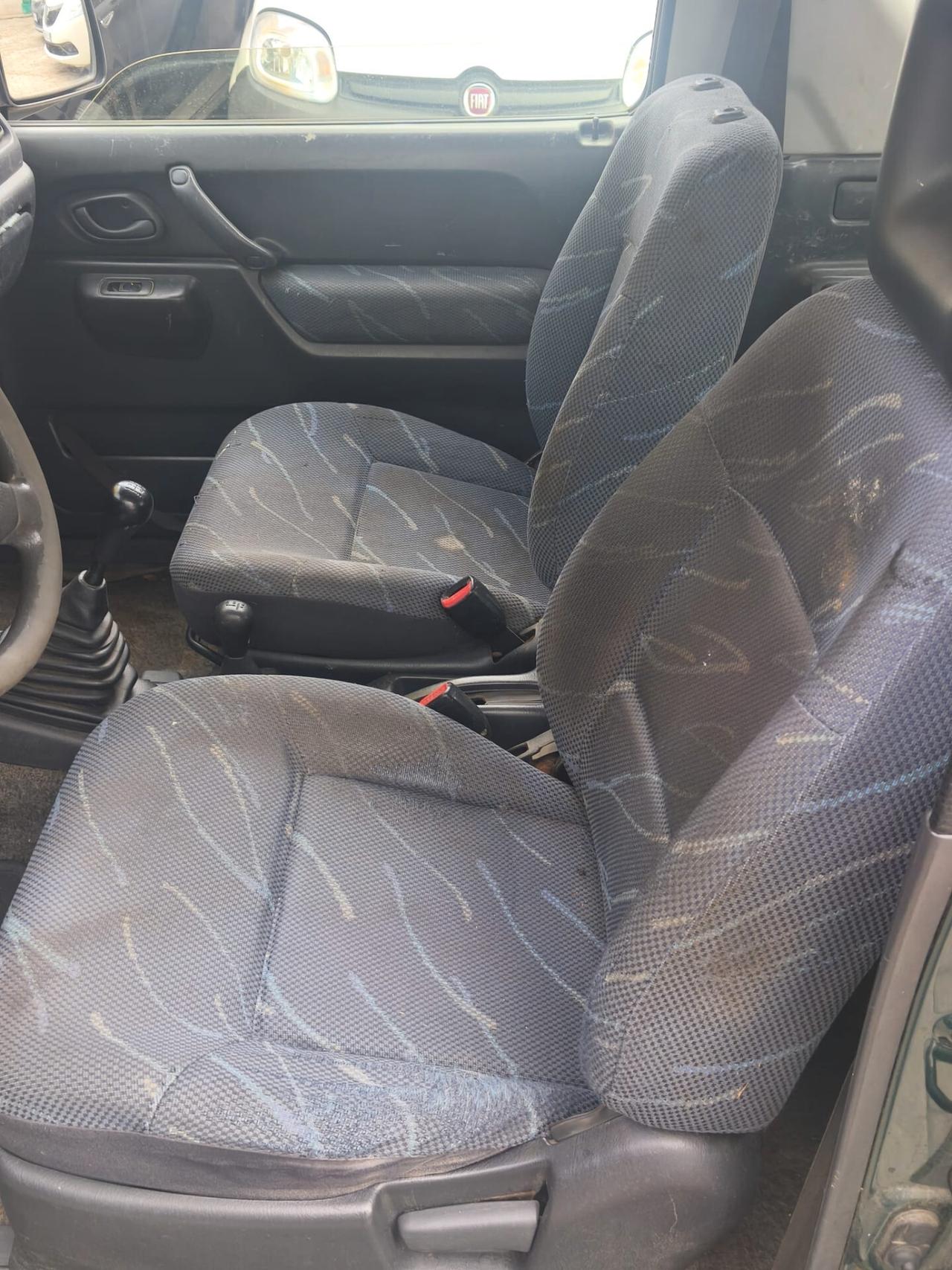 Suzuki Jimny 1.3i 16V cat 4WD JLX