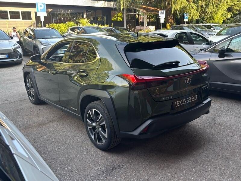 Lexus UX Hybrid Premium 2WD