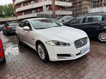 JAGUAR XF 2.2 D 190 CV