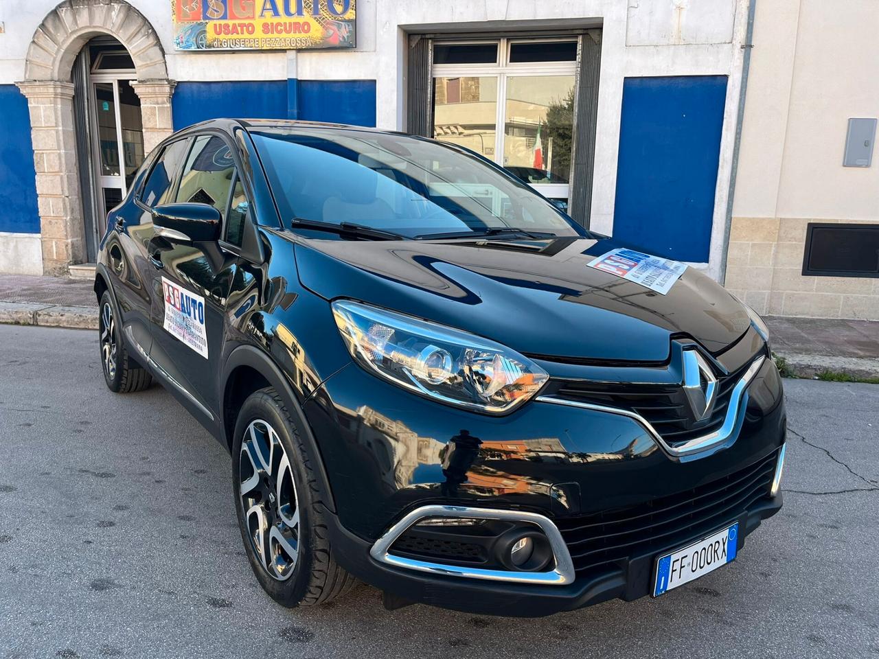 RENAULT CAPTUR 1.5 9OCV R-LINK TOP FULL NAVI RETROC DISTRIBUZ ESEGUITA