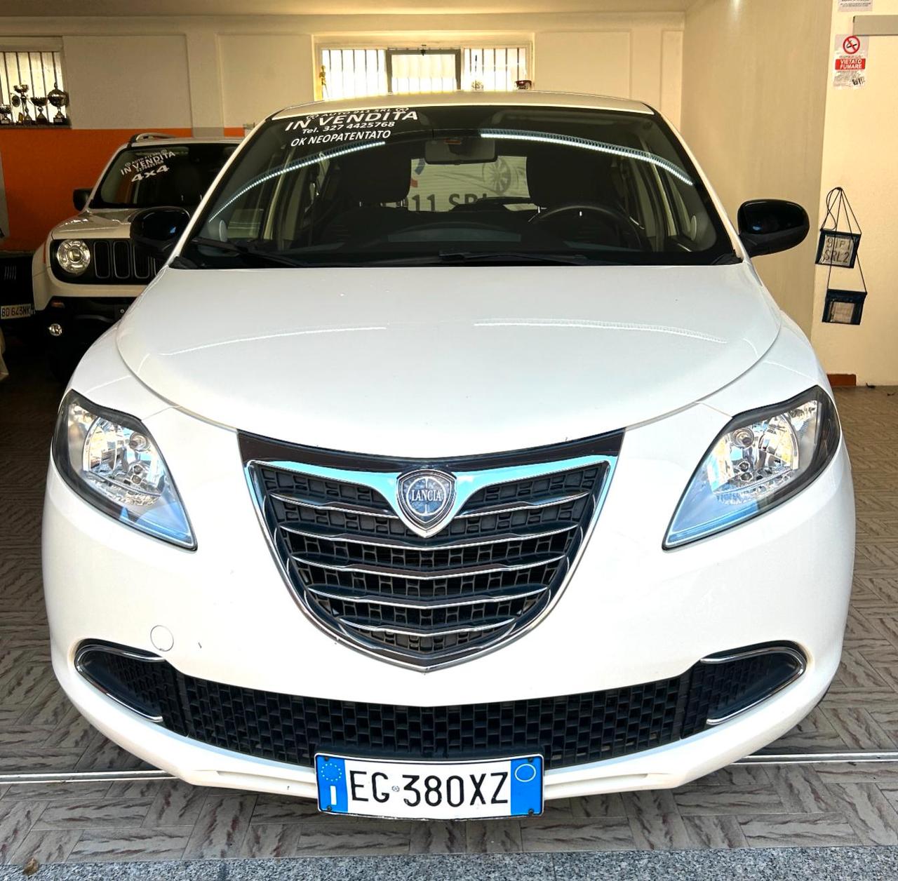 Lancia Ypsilon 5 Porte Ypsilon 1.2 8v Silver s&s 69cv