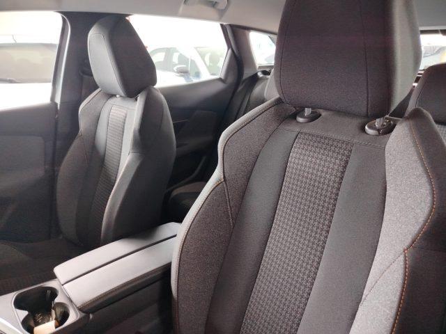 PEUGEOT 3008 BlueHDi 130 S&S Active Business