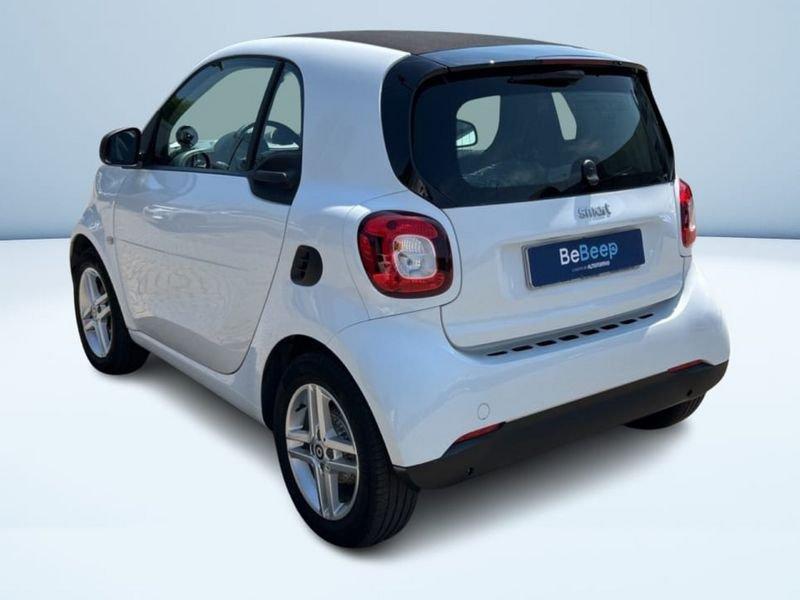 smart fortwo EQ PURE 22KW