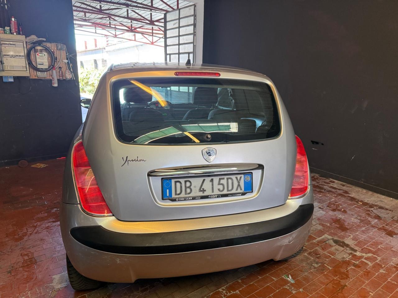 Lancia Ypsilon 1.2 Argento 60CV Ok Neopatentati