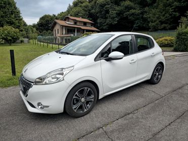 Peugeot 208 1.2 benzina