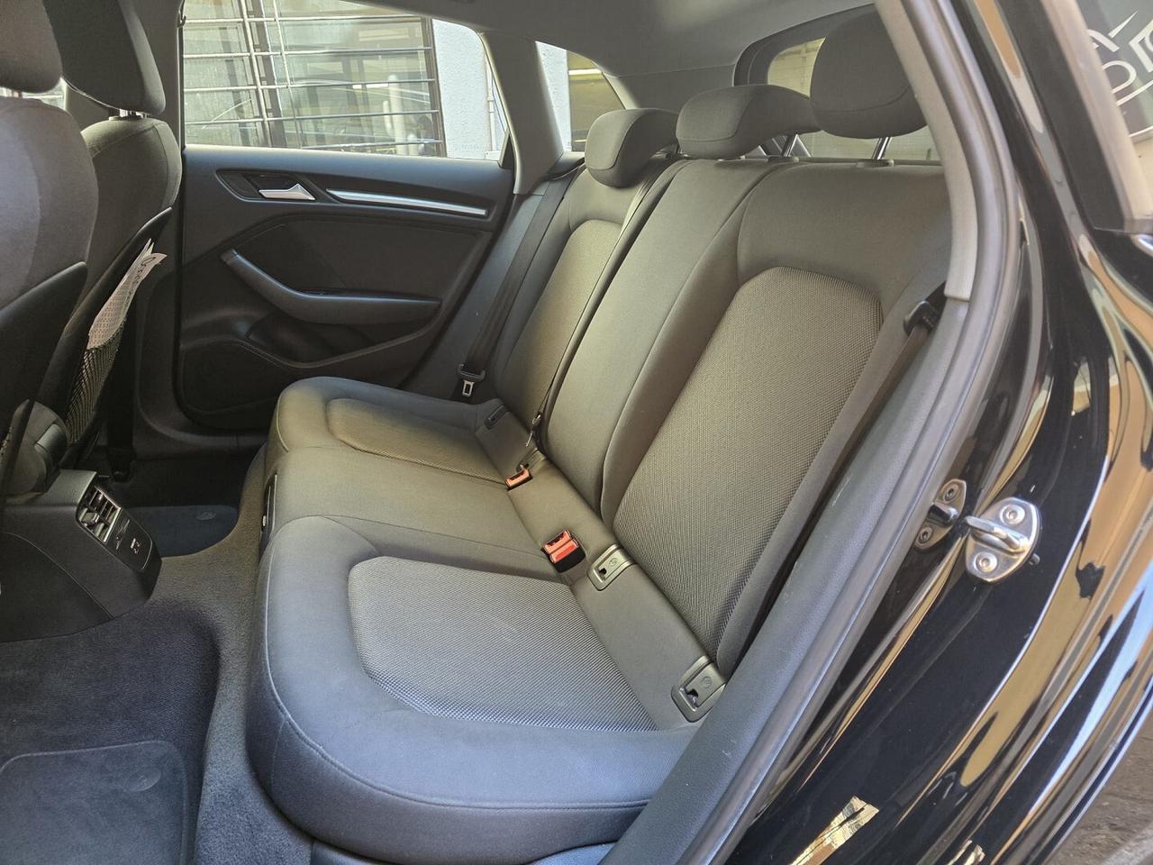 Audi A3 35 TFSI S tronic- allestimento S line