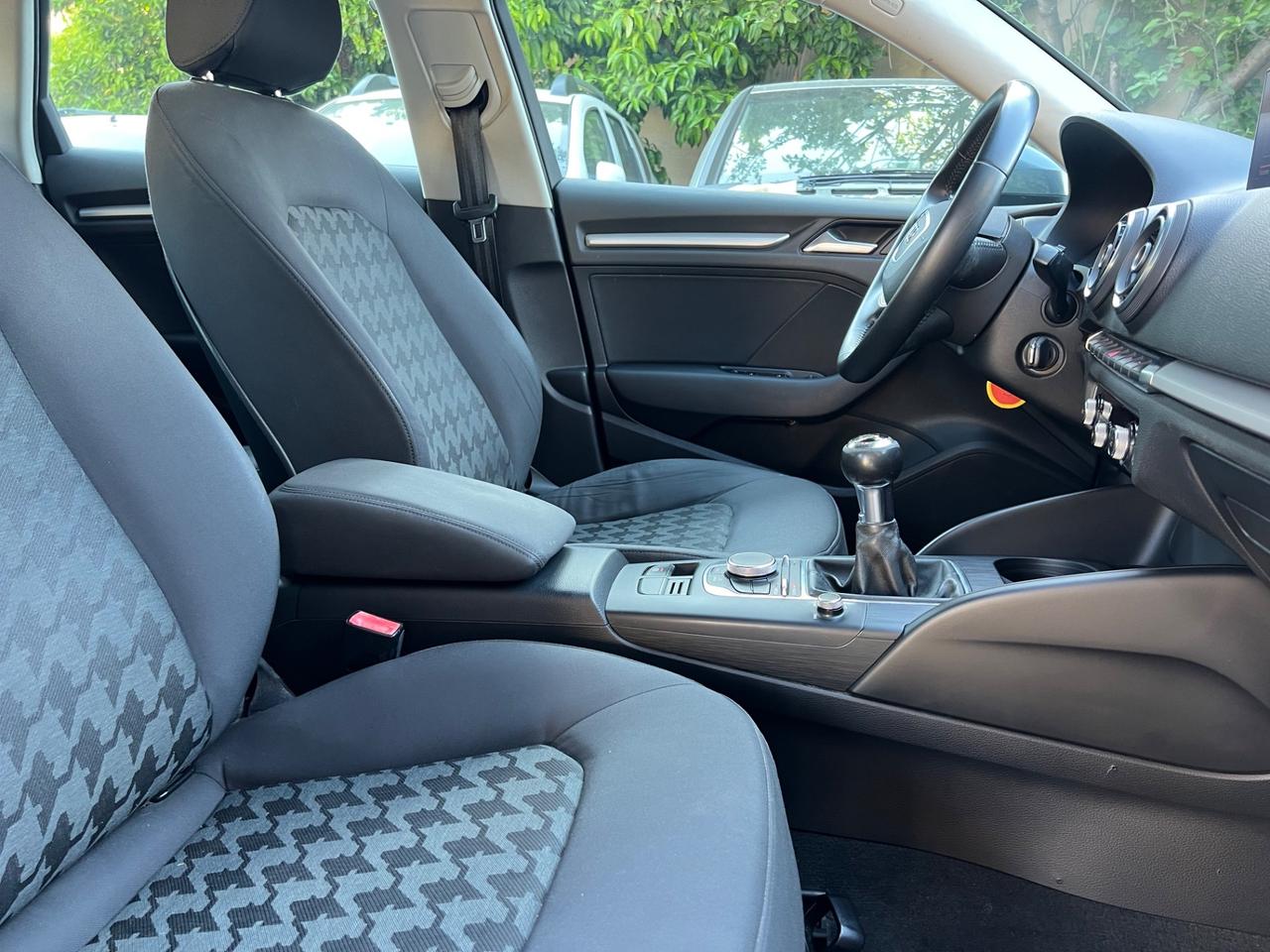 Audi A3 SPB 1.6 TDI Ambiente