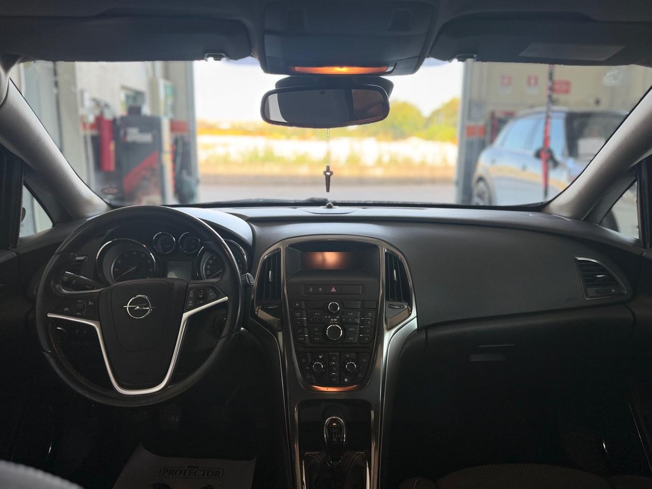 Opel Astra 1.4 Turbo 140CV 5 porte Cosmo NEOPATENTATI