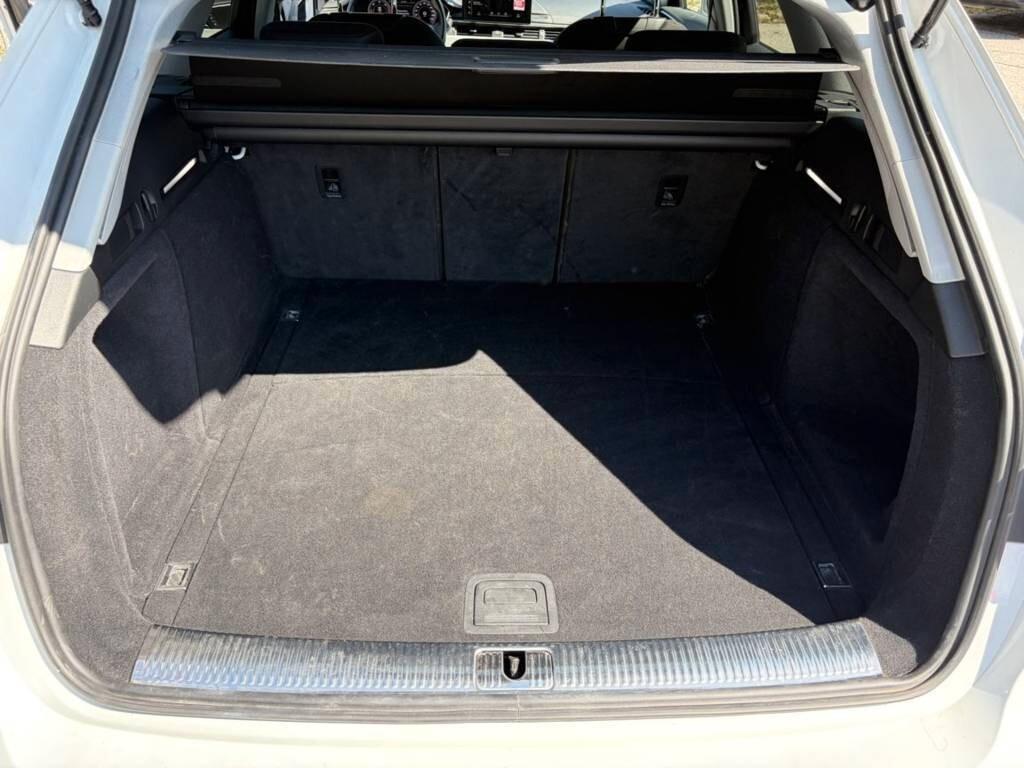 Audi A4 Avant 30 TDI/136 CV S tronic Business Advanced