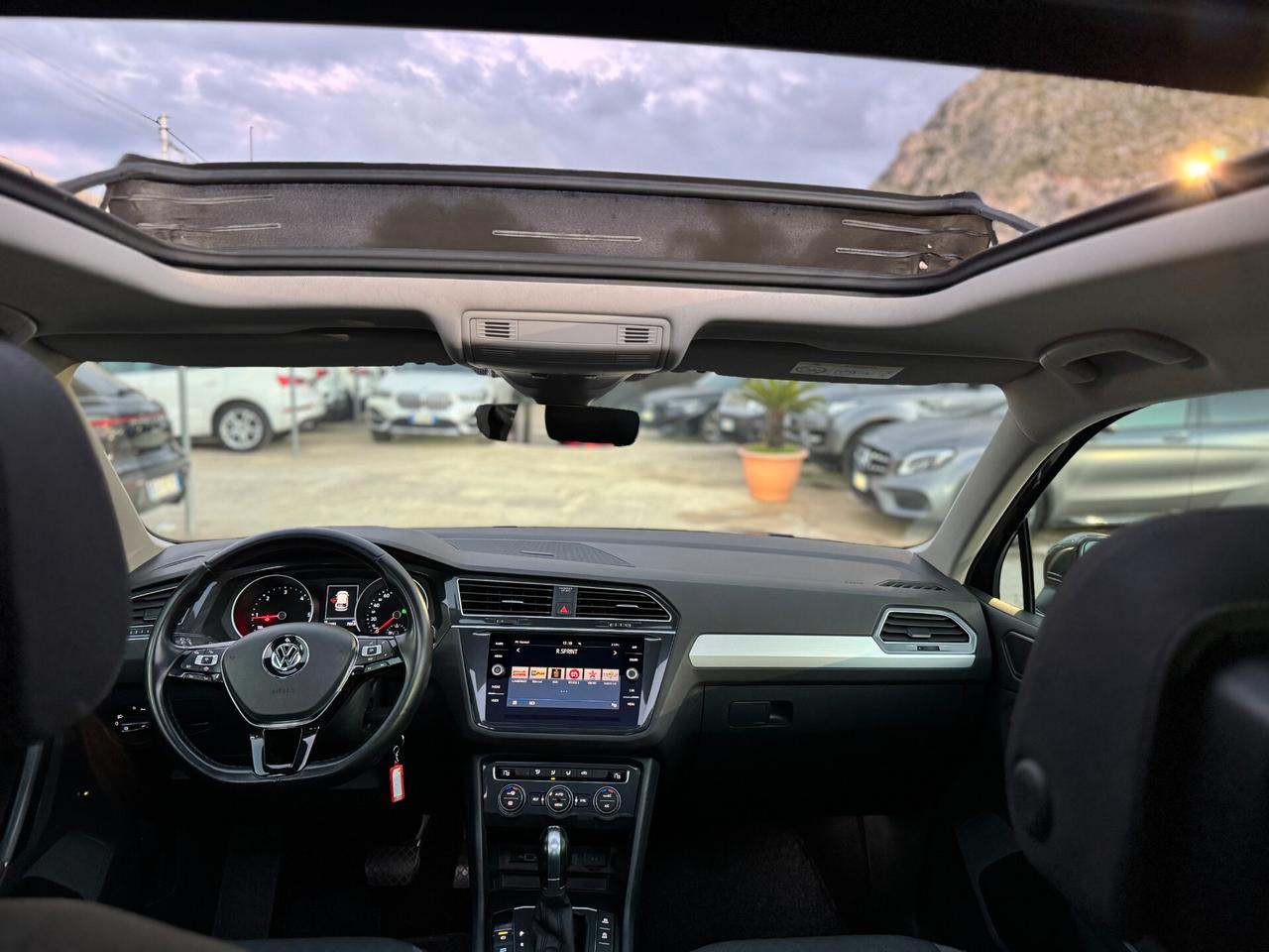 Volkswagen Tiguan 2.0 150CV R-LINE TETTO APRIBILE