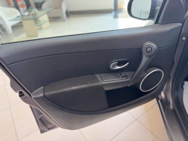 RENAULT Clio 1.2 16V TCE 100CV 5 porte Dynamique