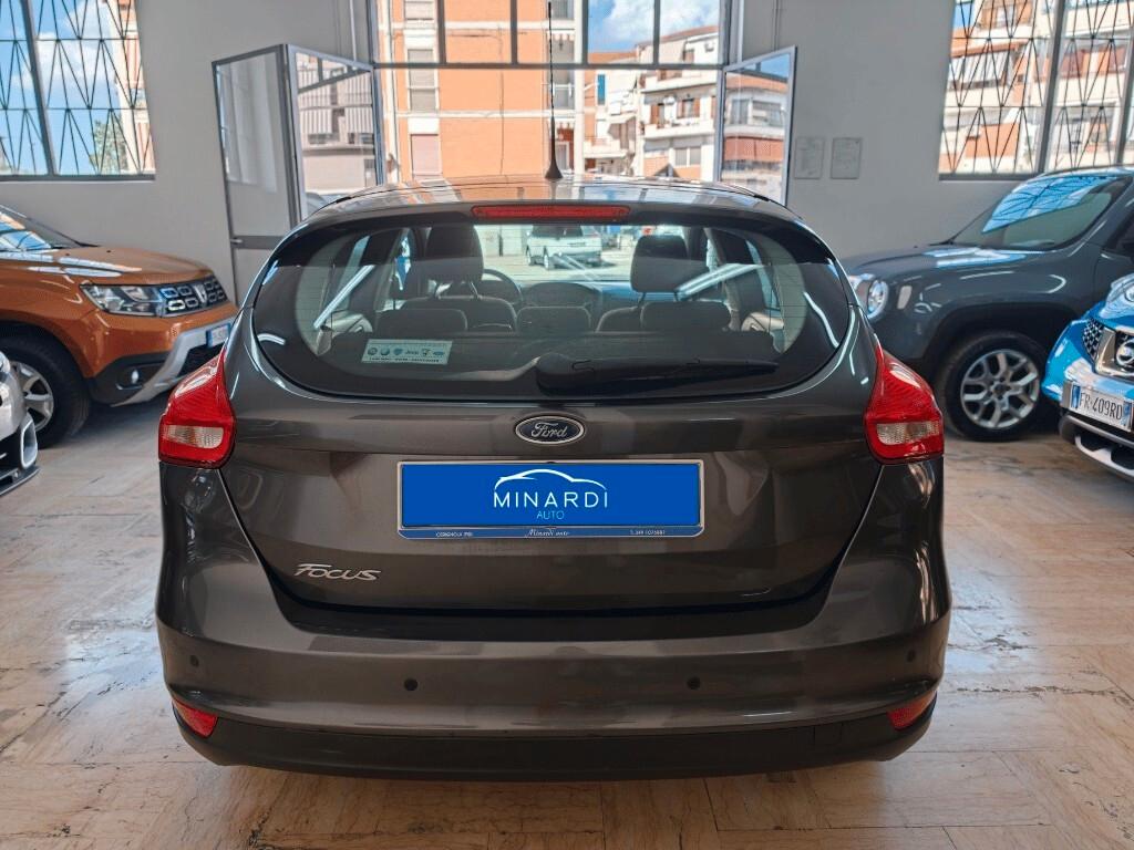 Ford Focus 1.6 120 CV GPL Titanium