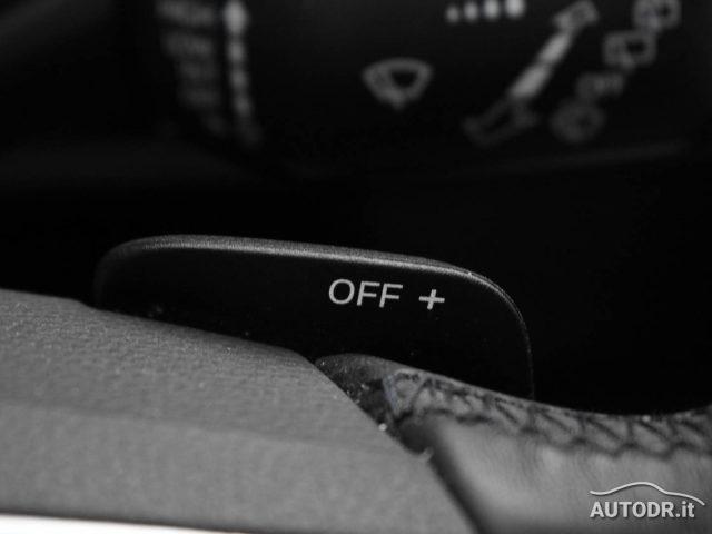 VOLKSWAGEN Golf Variant 2.0 TDI Life DSG Fari LED, App-Connect, ACC KM CER