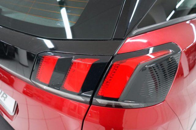 PEUGEOT 3008 BlueHDi 130 S&S Business
