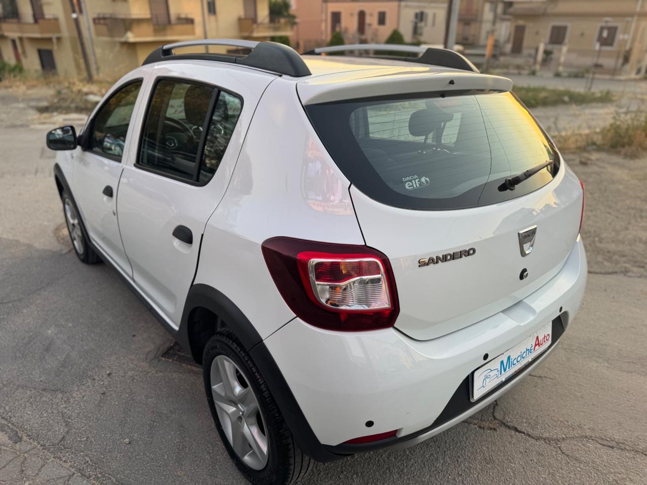 DACIA SANDERO STEPWAY 1.5 DCI PRESTIGE NAVI FULL