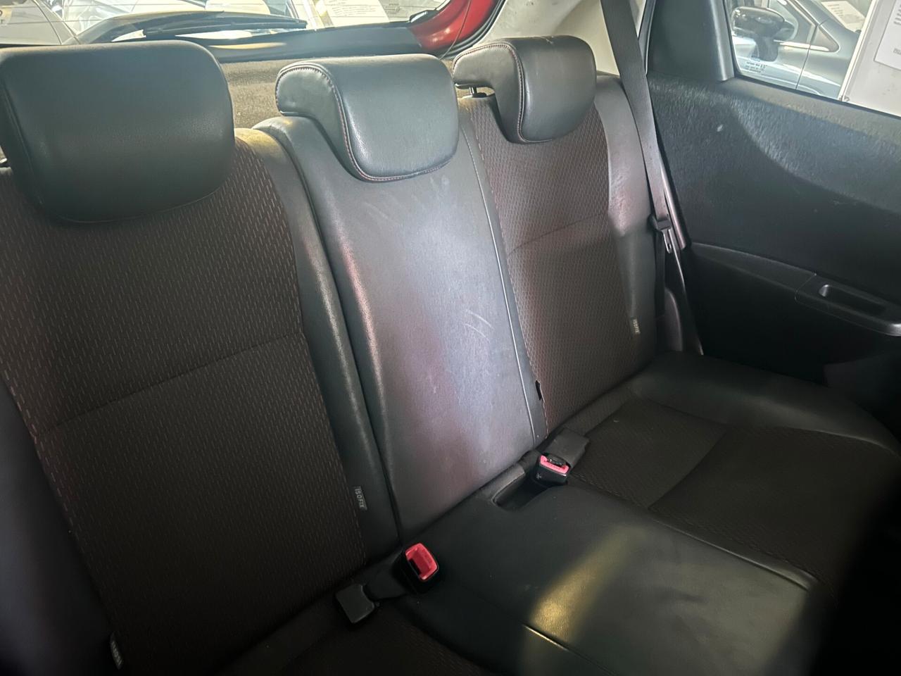 Toyota Yaris 1.3 5 porte Lounge