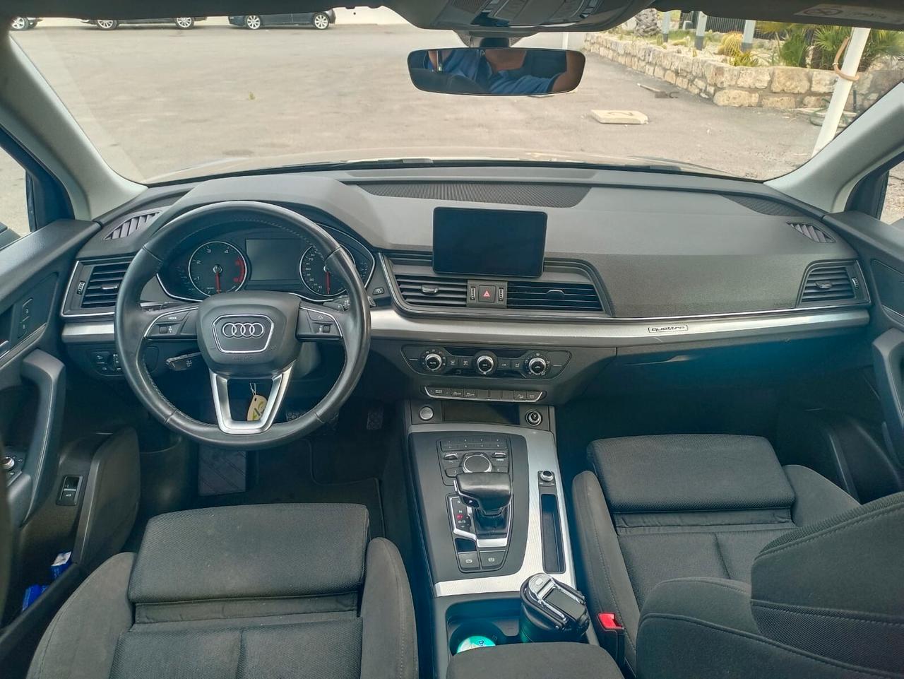 Audi Q5 2.0 TDI quattro S tronic Business