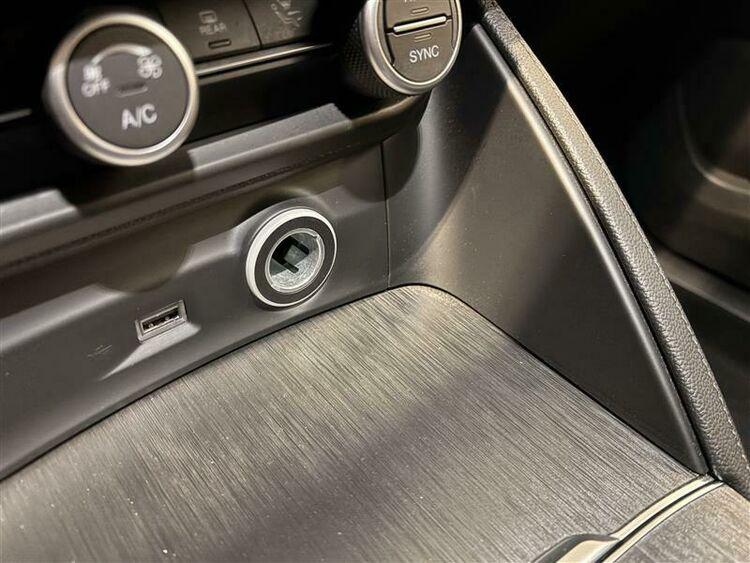 Alfa Romeo Stelvio Executive Q4 AT8 BR694842 2.1 Diesel 190CV