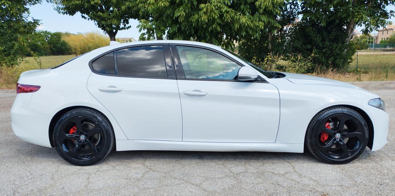 Alfa Romeo Giulia 2.2 Turbodiesel 150 CV AT8 Super