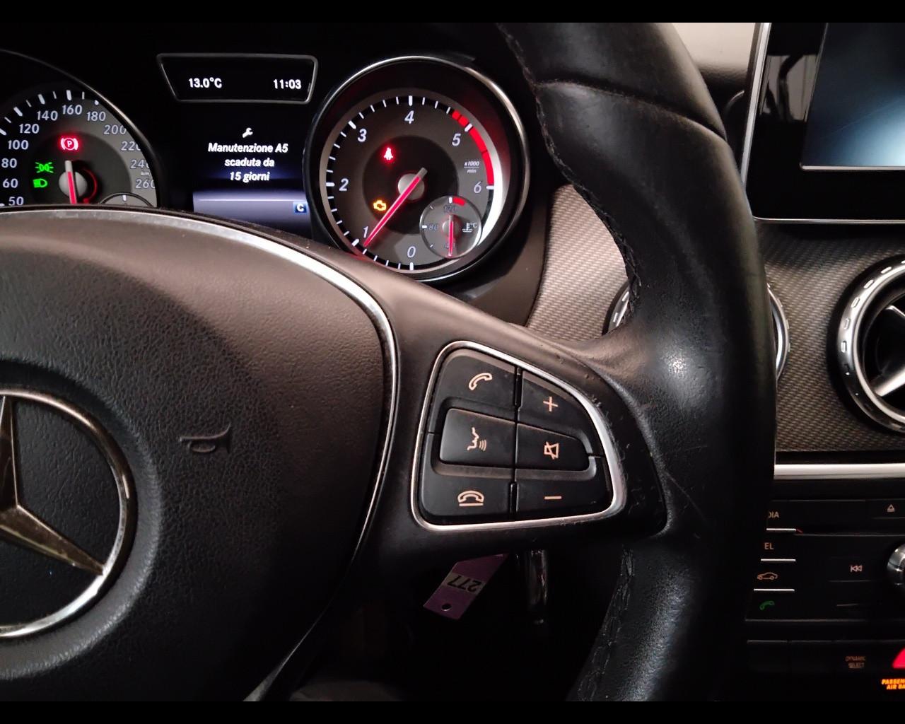 Mercedes-Benz GLA-X156 2017 - GLA 180 d Sport