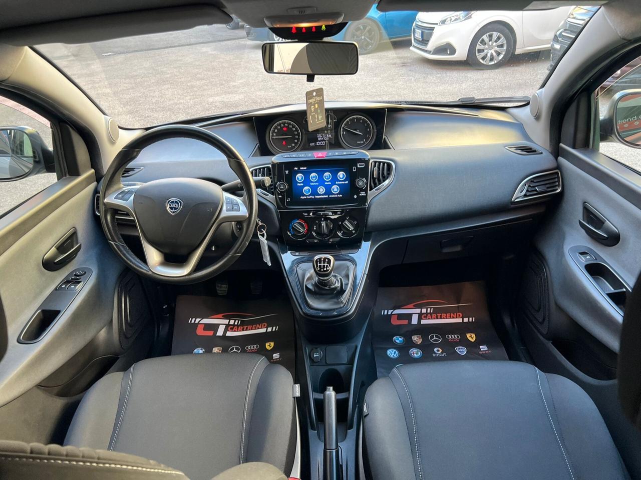 Lancia Ypsilon 1.0 FireFly 5 porte S&S Hybrid Ecochic Gold