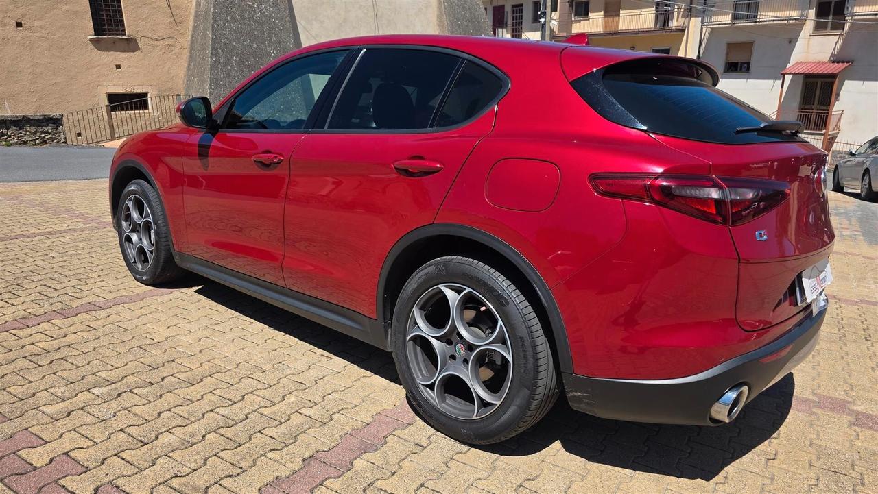 Alfa Romeo Stelvio 2.2 Turbodiesel 210 CV AT8 Q4 Executive