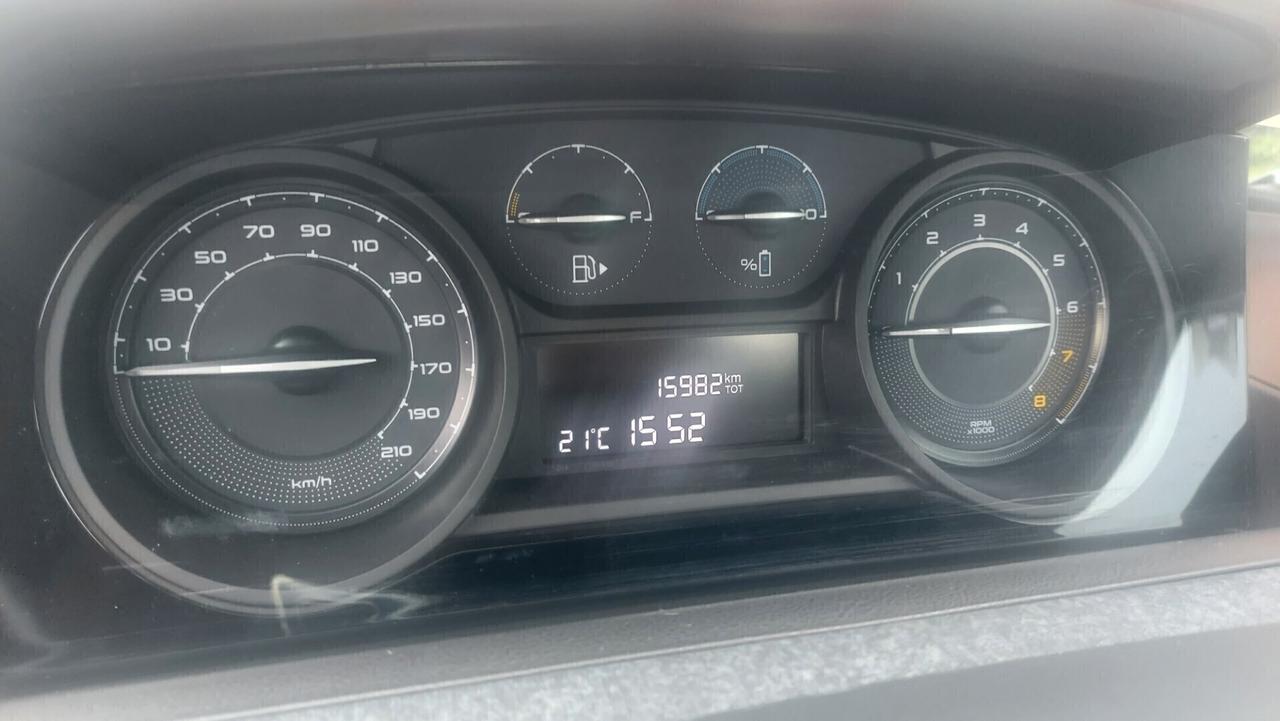 Lancia Ypsilon 1.0 Hybrid