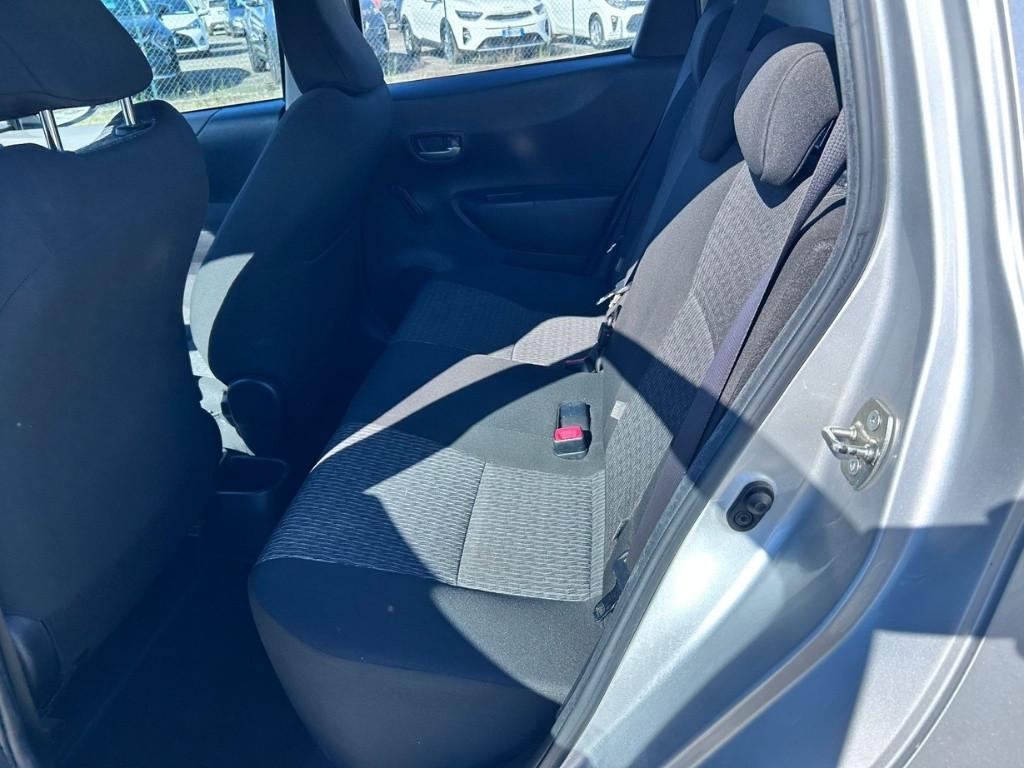 TOYOTA Yaris III 2011 - Yaris 5p 1.0 Lounge c/CL