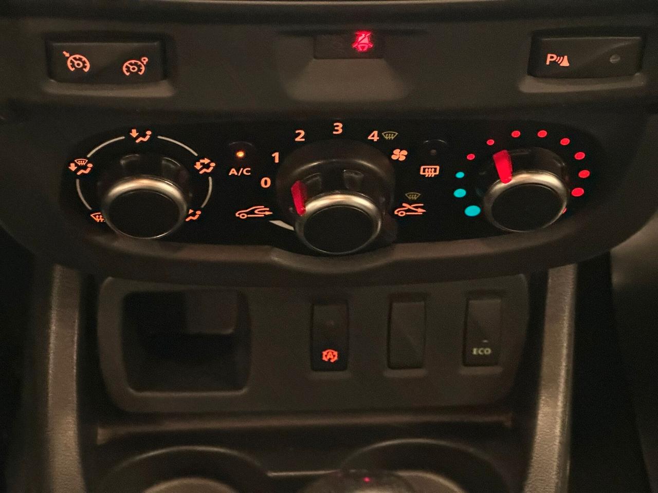 Dacia Duster 1.5 dCi 110 CV EDC S&S 4x2 Serie Speciale Brave