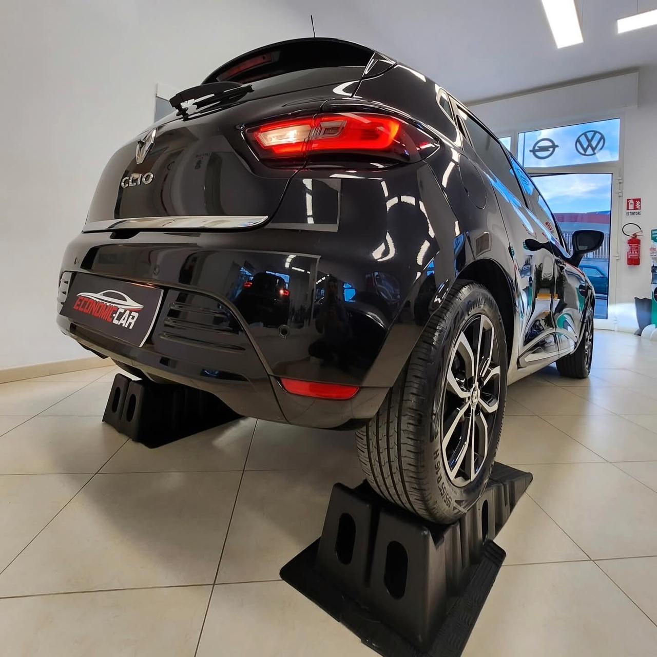 Renault Clio dCi 8V 90 CV 5 porte Duel2