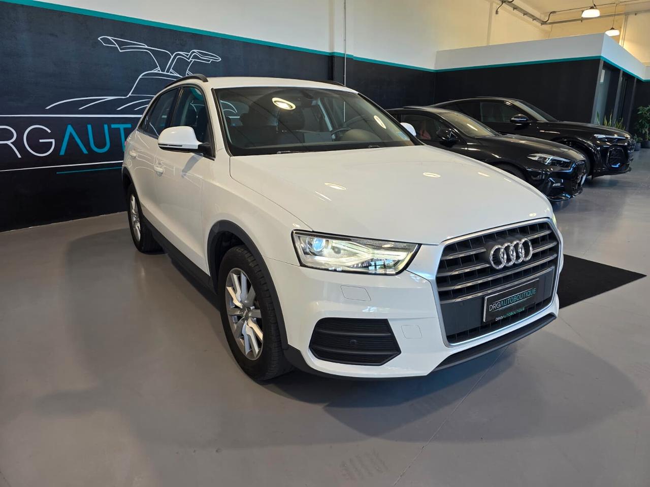 Audi Q3 2.0 TDI 120 CV Business