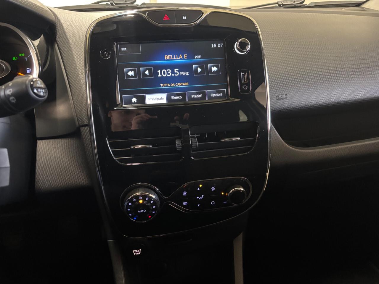 Renault Clio 1.5 dCi 8V 90CV