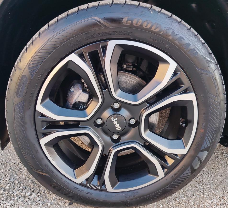 Jeep Avenger full-electric Summit fwd 156cv auto