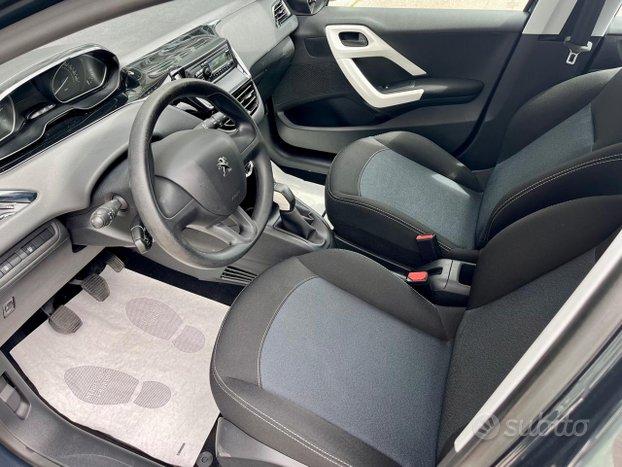 PEUGEOT 208 PureTech 68CV S&S 5 porte Like NEOPA