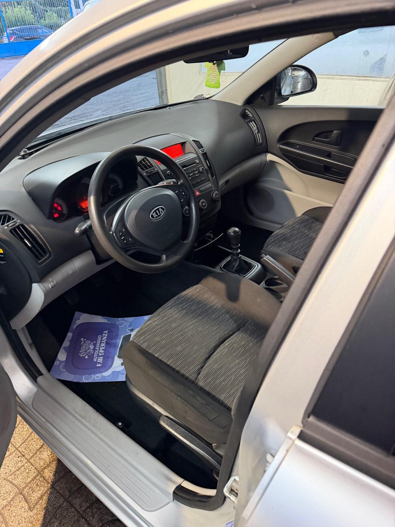 Kia Ceed cee'd Sp. Wag. 1.6 CRDi VGT 90CV LX