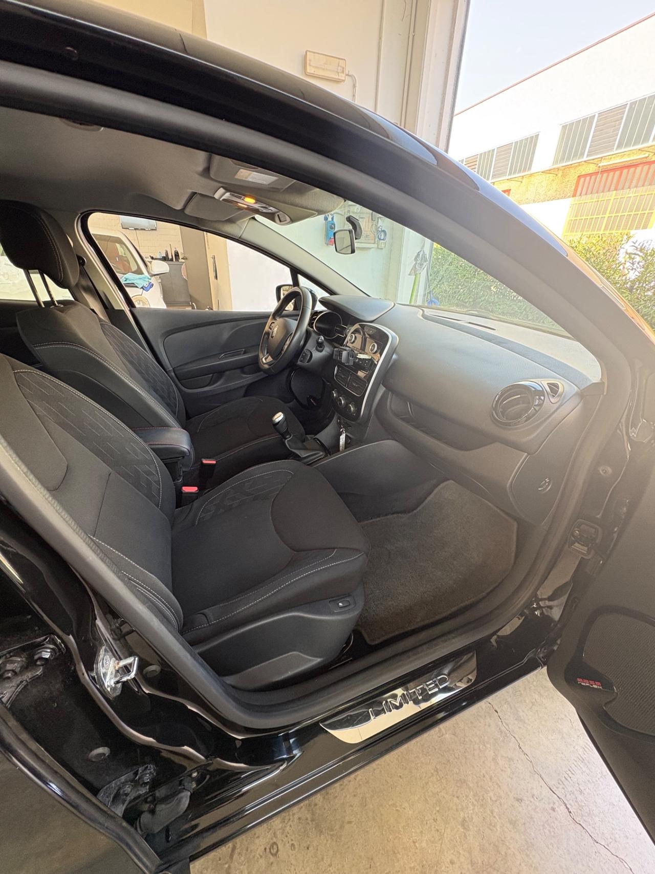 Renault Clio 1.2 75CV 5 porte Life limited