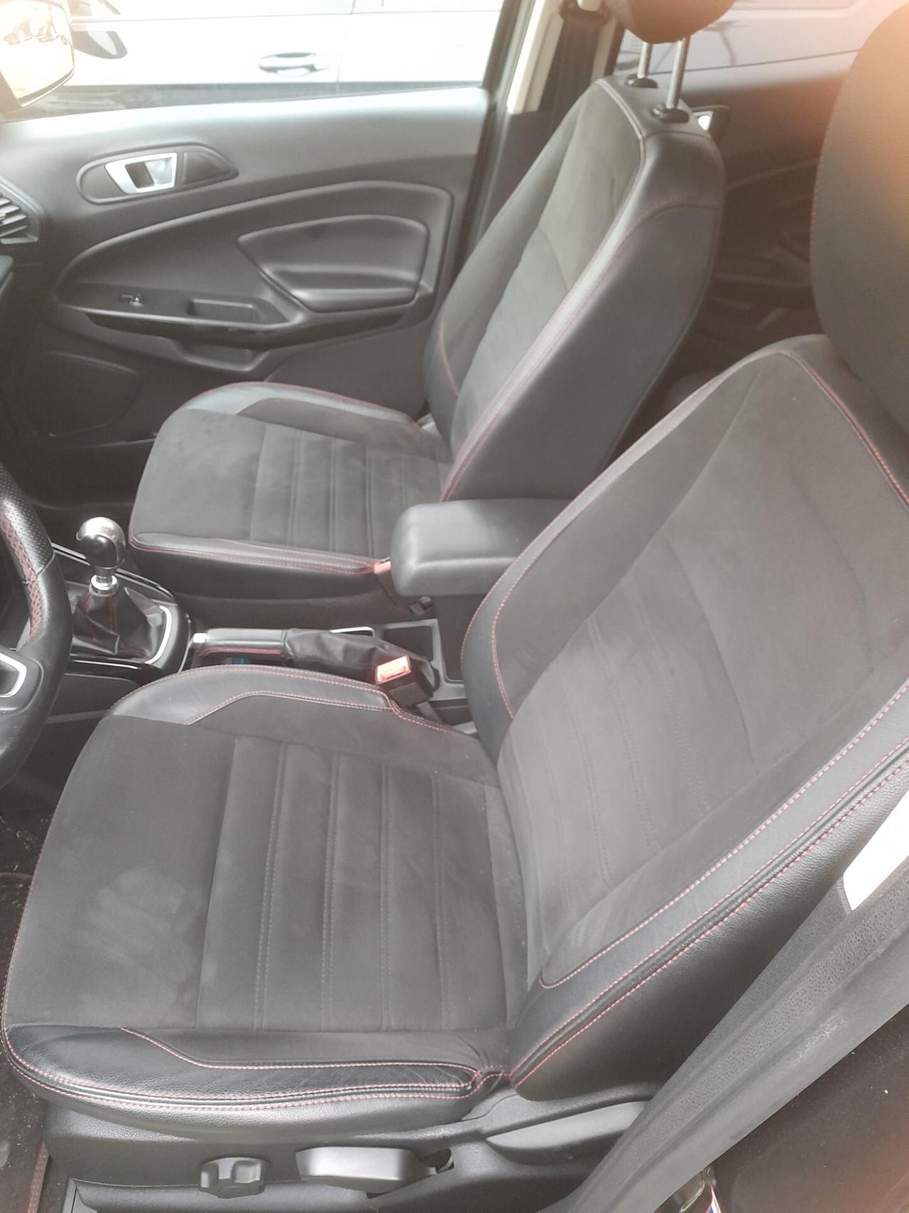 Ford EcoSport 1.5 TDCi 100 CV ST-Line