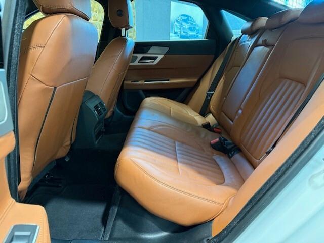 Jaguar XF 2.0 D 180 CV AWD aut. Prestige