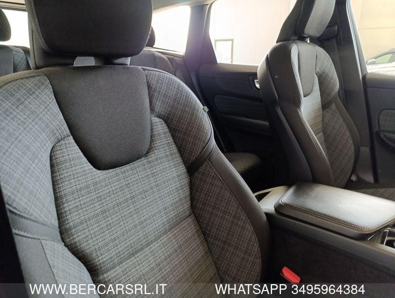 Volvo XC60 XC60 B4 (d) AWD automatico Essential