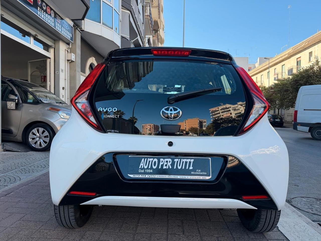 Toyota Aygo Connect 1.0 72 CV 5p 9000KM!!!