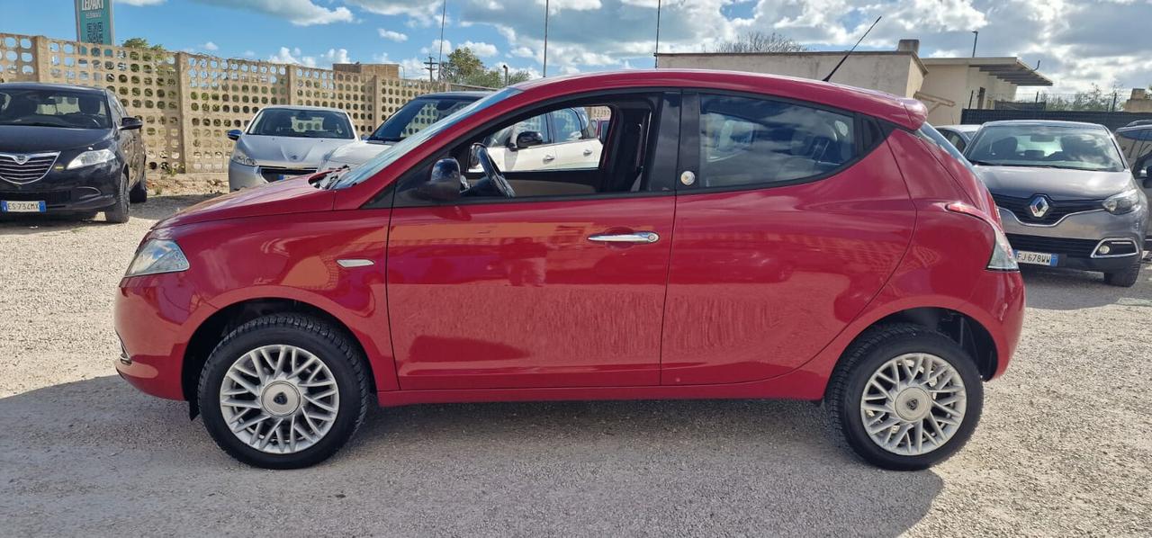 Lancia Ypsilon 0.9 TwinAir 85 CV Metano Ecochic Elefantino
