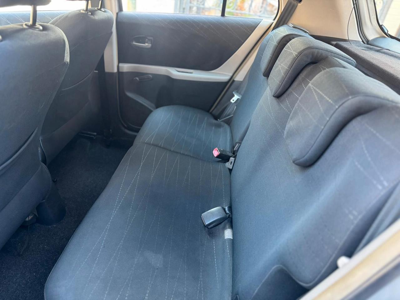 Toyota Yaris 1.3 5 porte Navi