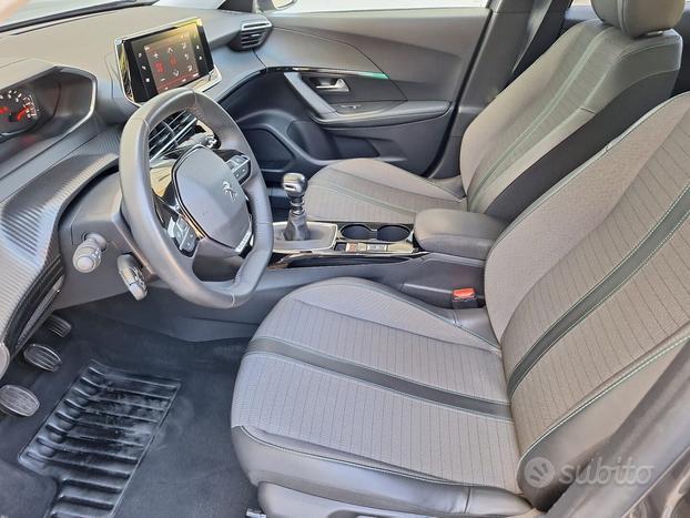 Peugeot 2008 1.2 110cv. Modello Allur, Km 38.200