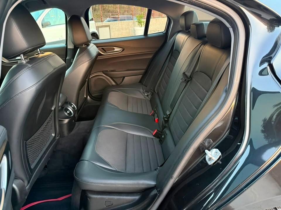 Alfa Romeo Giulia 2.2 T.D 180CV -SUPER- MANUALE