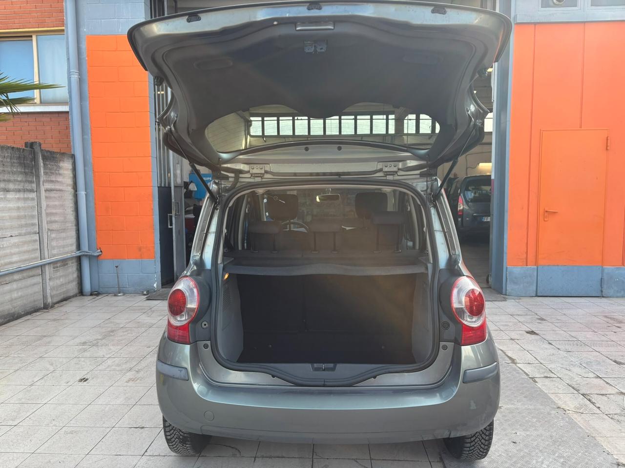 Renault Modus 1.2 16V Saint Tropez