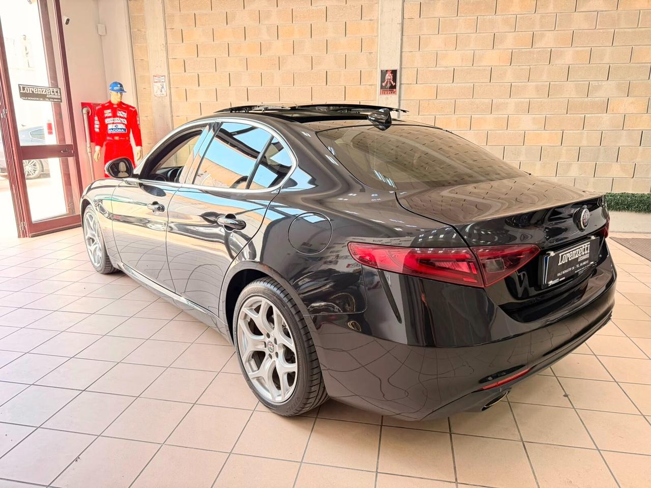 Alfa Romeo Giulia 2.2 190 CV AT8 Lusso - Tetto - Pelle