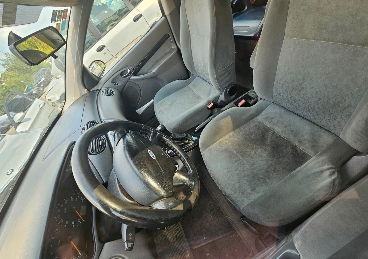 Ford Focus 1.6 GPL GUIDABILE DA NEOPATENTATI