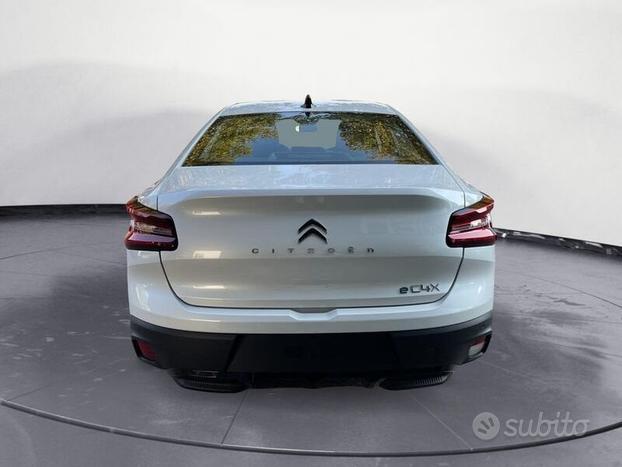 Citroën e-C4 X motore elettrico 100kW Feel Pack